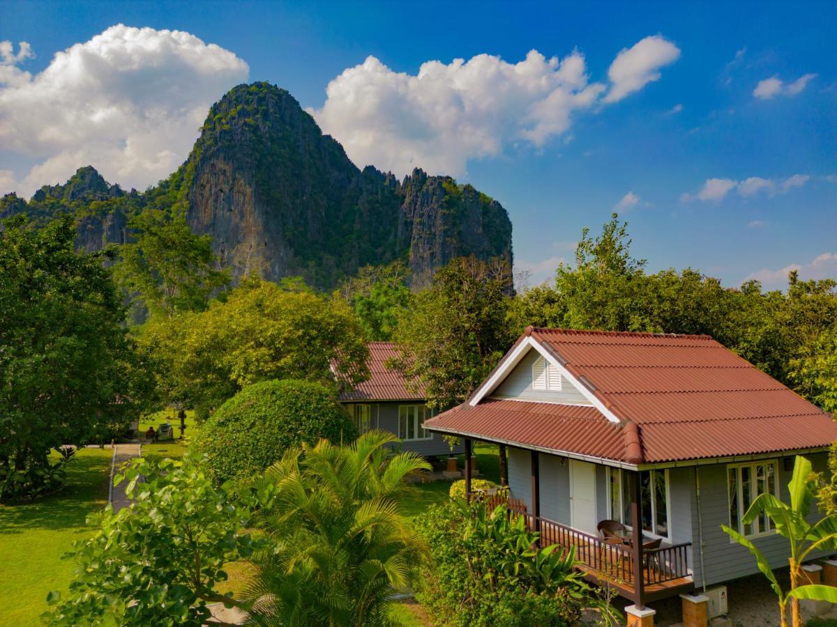 Bearlinbungalow Vang Vieng Eksteriør billede