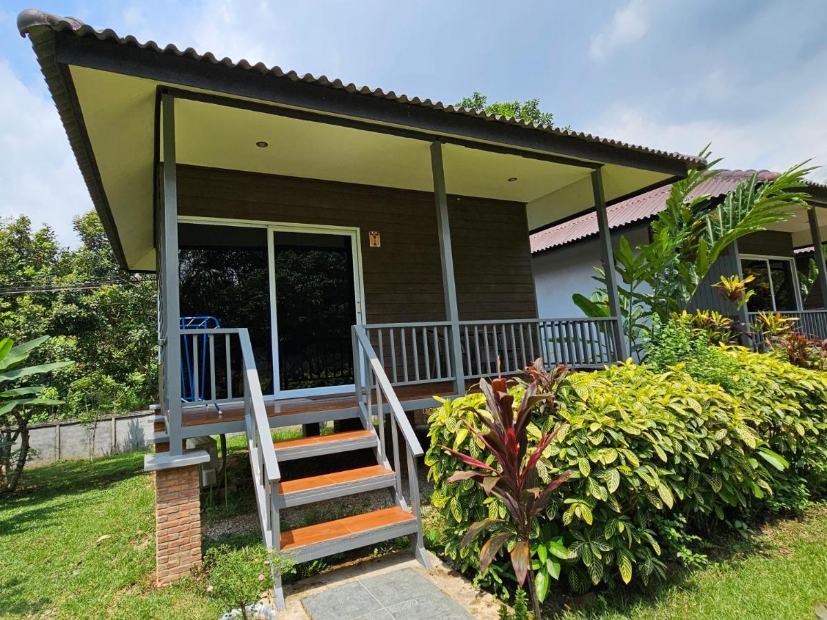 Bearlinbungalow Vang Vieng Eksteriør billede